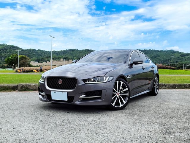 Jaguar Xe R Sport T Jaguar Xe Findcar