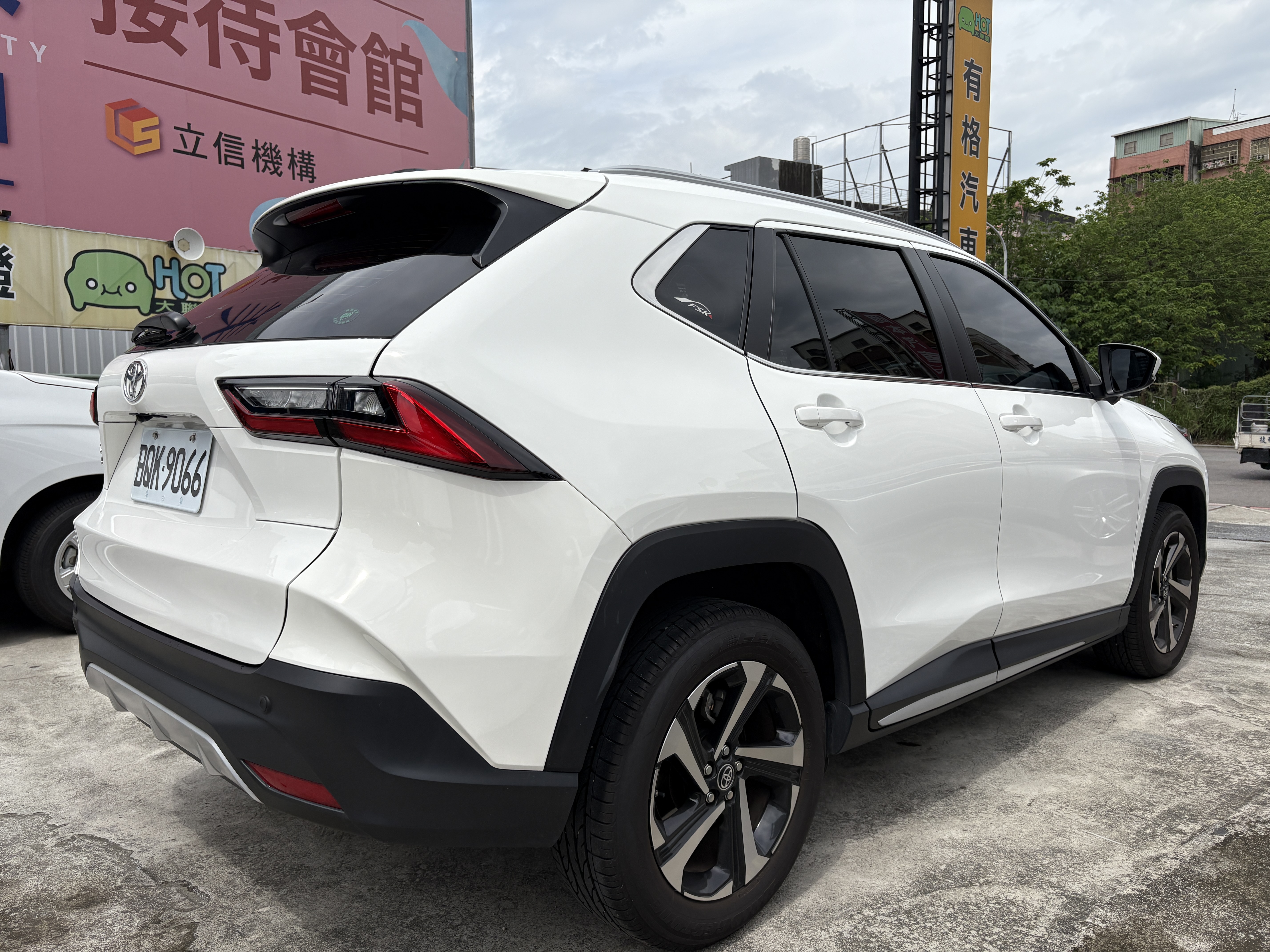 2023年 Yaris Cross   第3張相片