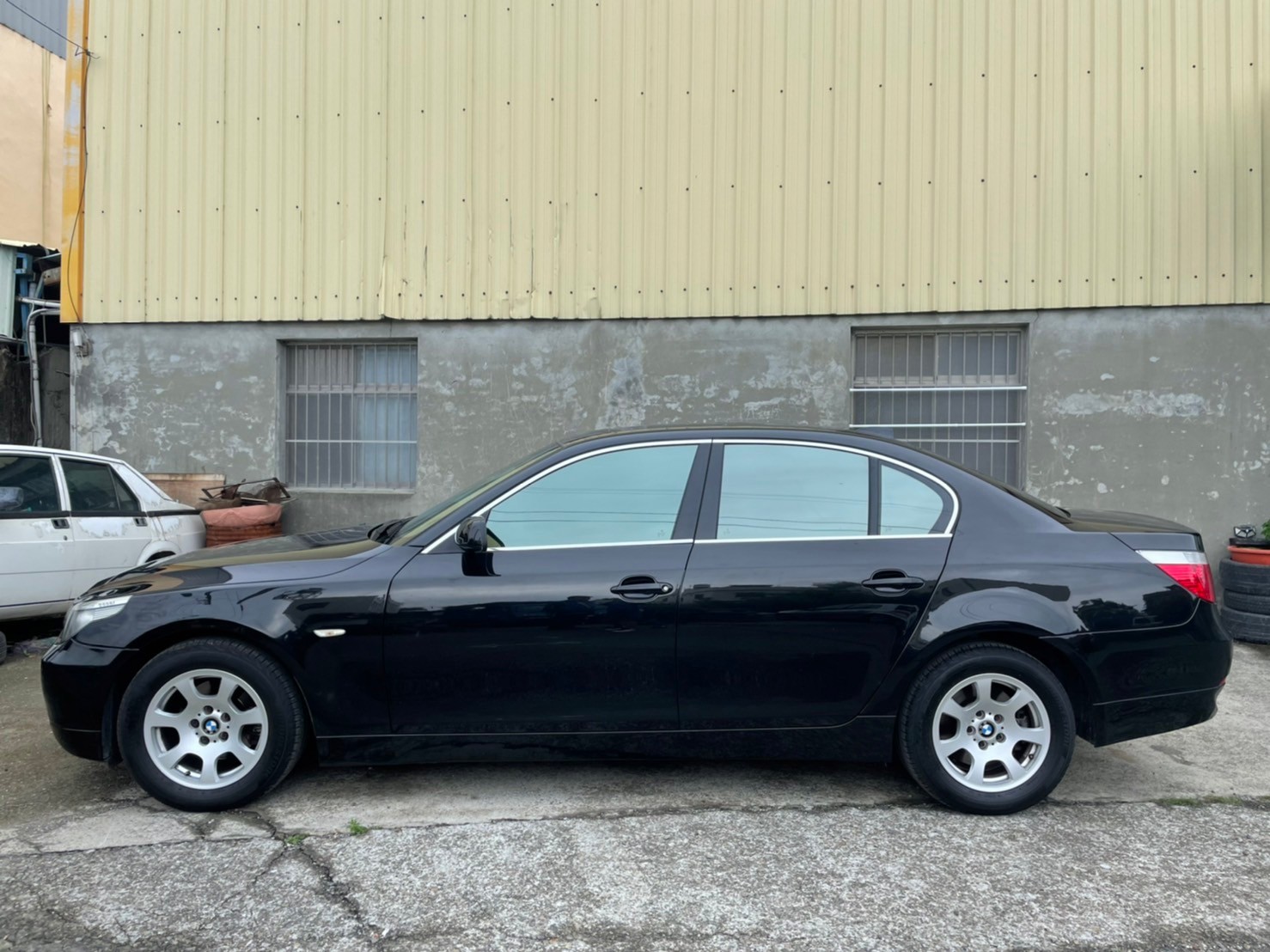 小洪優質車 低里程 2006 寶馬 Bmw e60 523i  0917-541-826   第4張相片