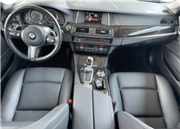 超低里程 BMW F10 520d 柴油 一手美車 台中大肚 小洪優質車  第12張縮圖