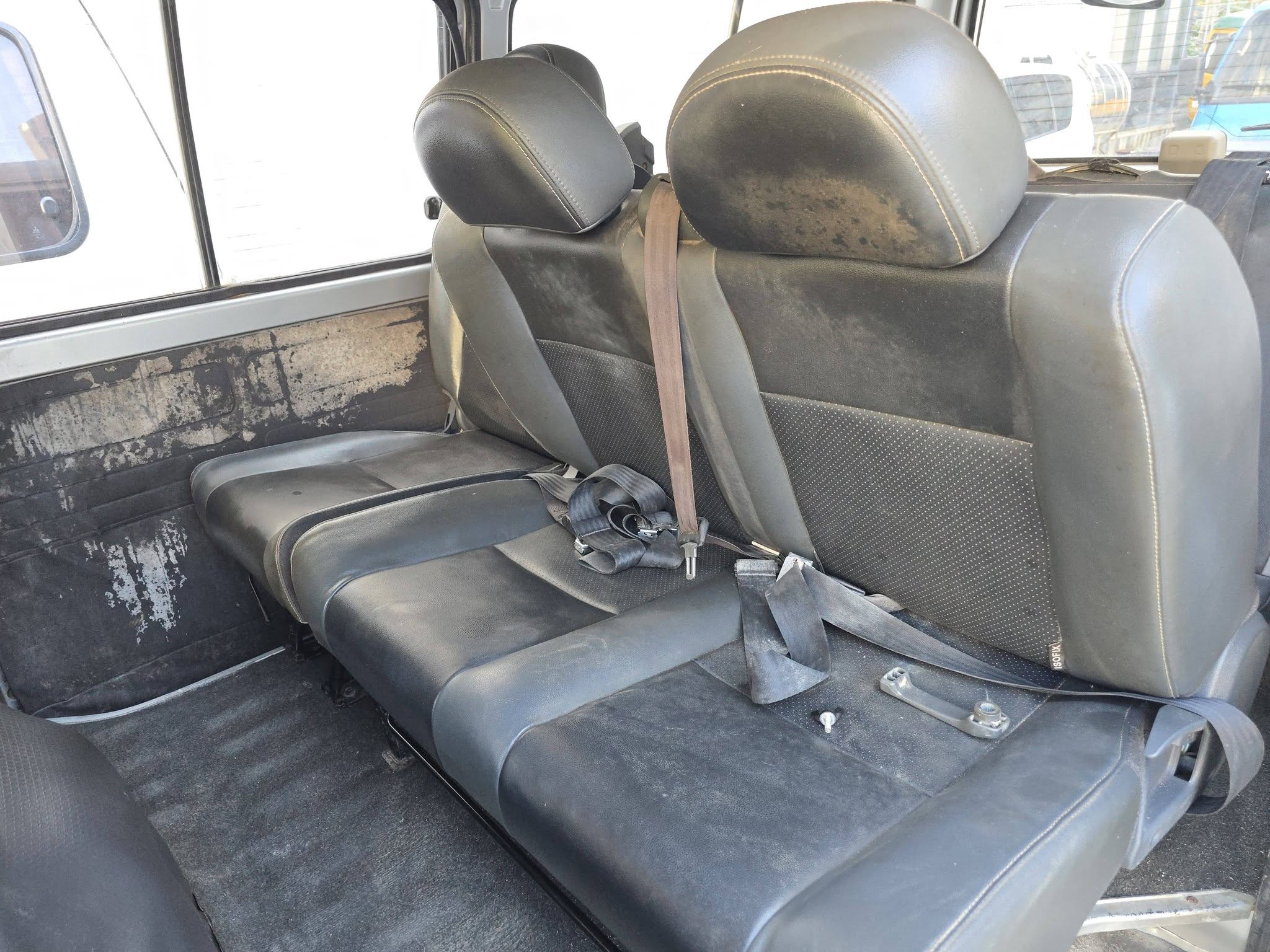 2011年 德利卡 8人座 車況正常 載人載貨都方便 可以全額貸款 歡迎試駕 0935116634  第2張相片