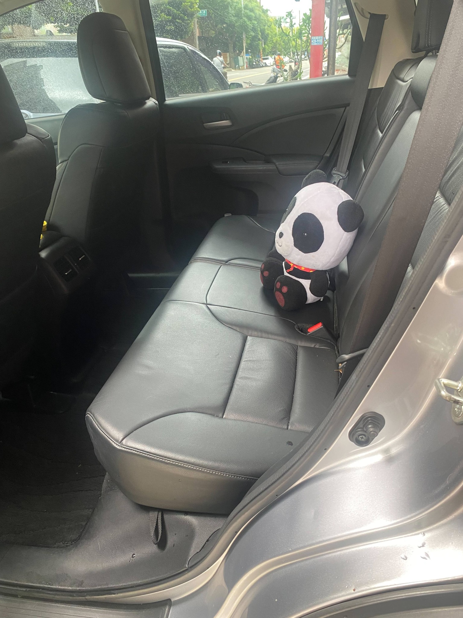 2016年 CRV2.4  賣298000元 原版件 無待修 可全額貸 行動line0935116634  第3張相片