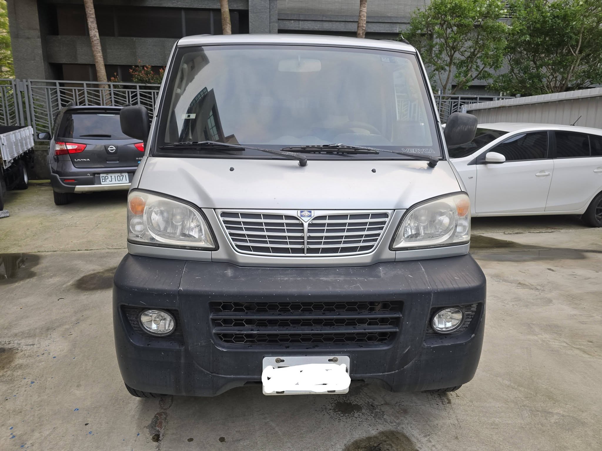 2011年 菱利1.2 手排 5人座 稅金省一年只要8640元 車況正常好開 載人載貨都適合 行動 line 0935116634  第1張相片