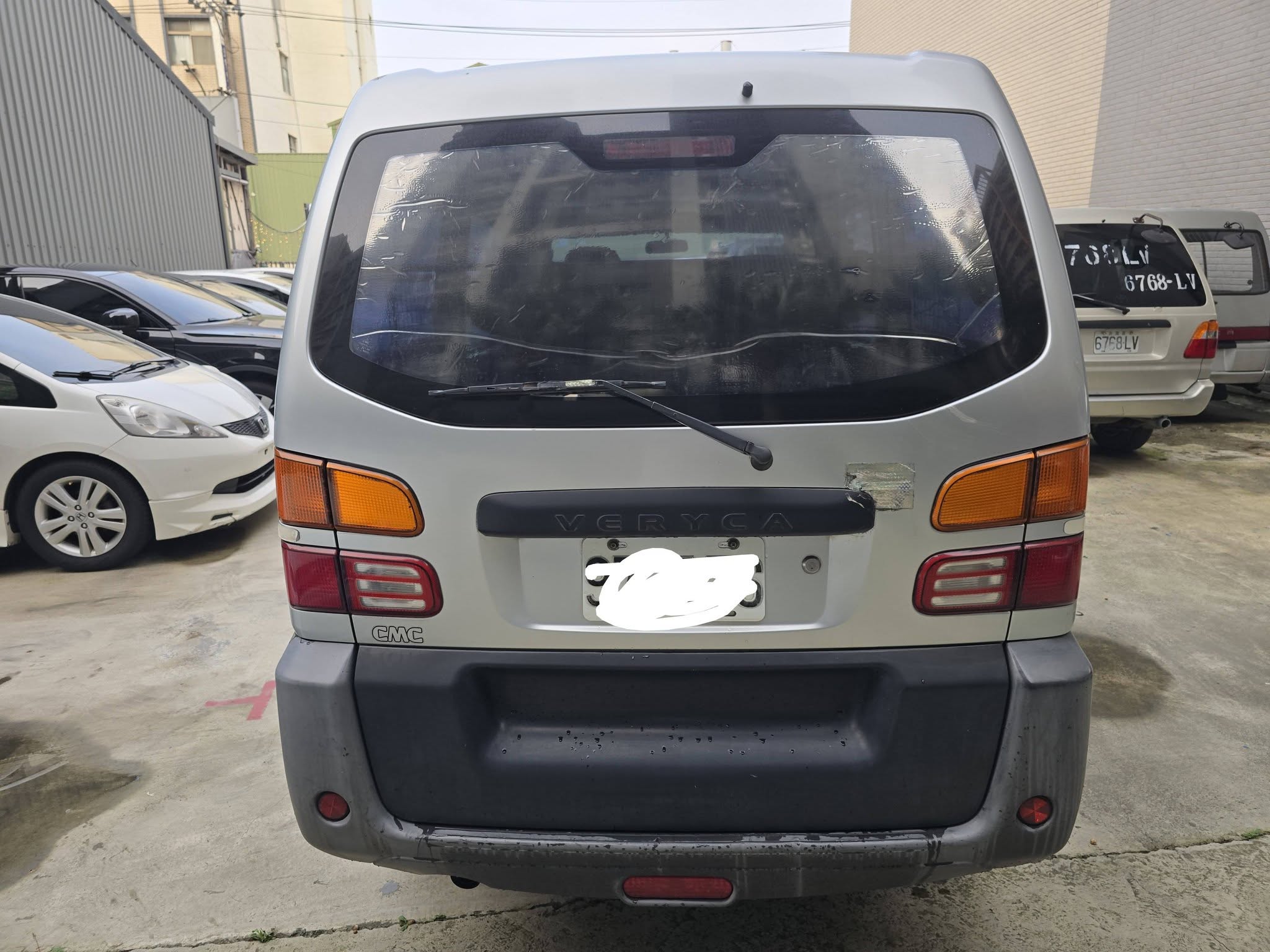 2011年 菱利1.2 手排 5人座 稅金省一年只要8640元 車況正常好開 載人載貨都適合 行動 line 0935116634  第6張相片