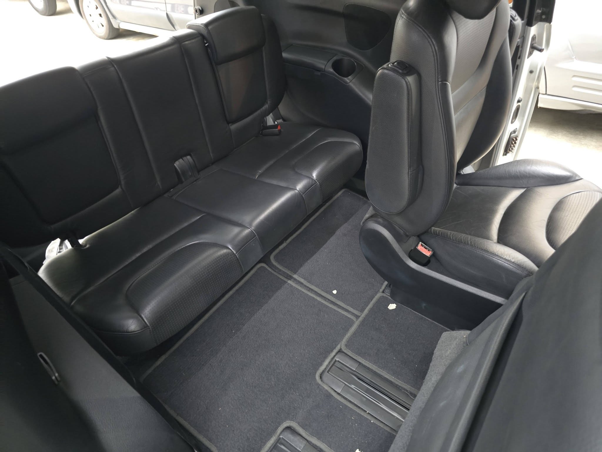 2010年 M7旗艦版 七人座  全程原廠保養 跑13萬 車況正常  天窗 恆溫 電動椅  I key  行動 line 0935116634  第2張相片