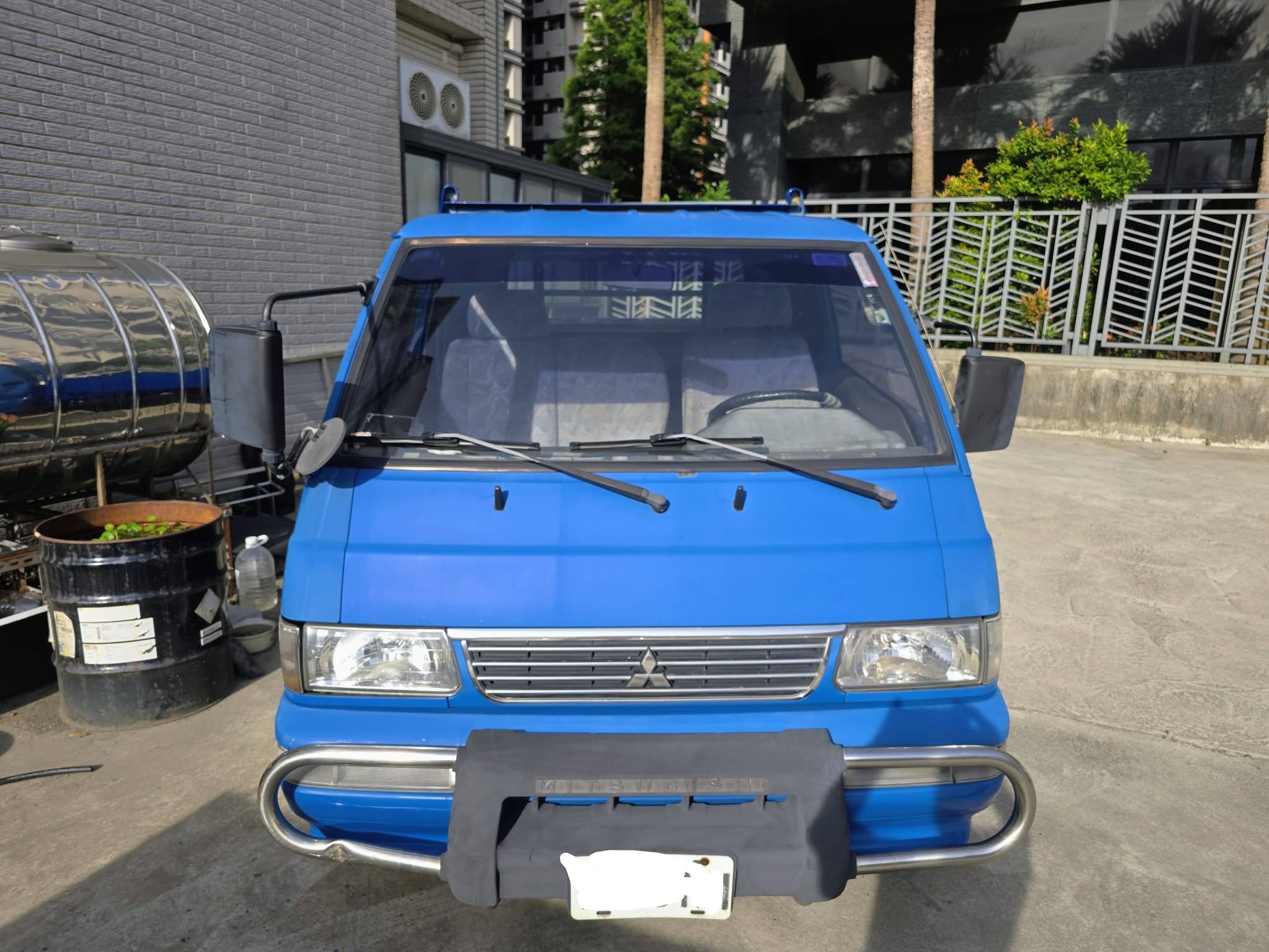 2006年 德利卡 跑少 車況超優 只跑11萬 超好開的手排賺錢車  行動line 0935116634   第1張相片