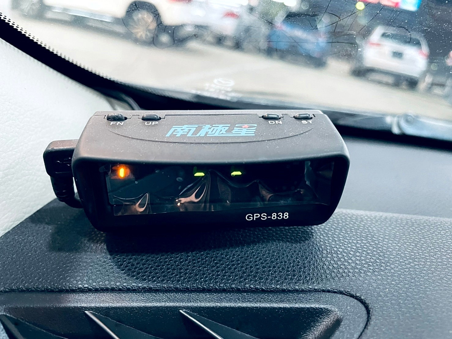 LINE：09351546612010年 微笑 mazda 3 里程10萬 全額貸款 月繳6000   第6張相片