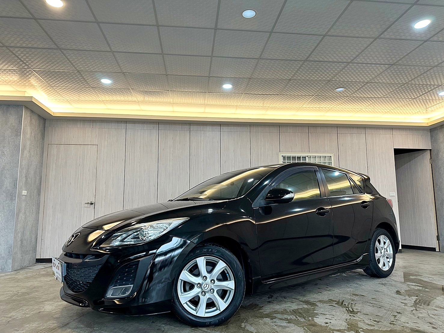 LINE:goodcar888 2012年 Mazda 3 5D 2.0型運動版 全台唯一 僅跑四萬 一年僅跑三千多 5速手自排 自然進氣 🔥大螢幕安卓機  第2張相片