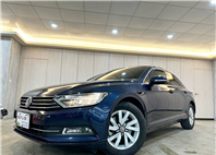 LINE:goodcar888 2015年 福斯 Passat Sedan 280 TSI 1.4 新車價135萬 僅跑四萬 一年跑四千 雙離合器7速自手排 渦輪增壓  第1張縮圖