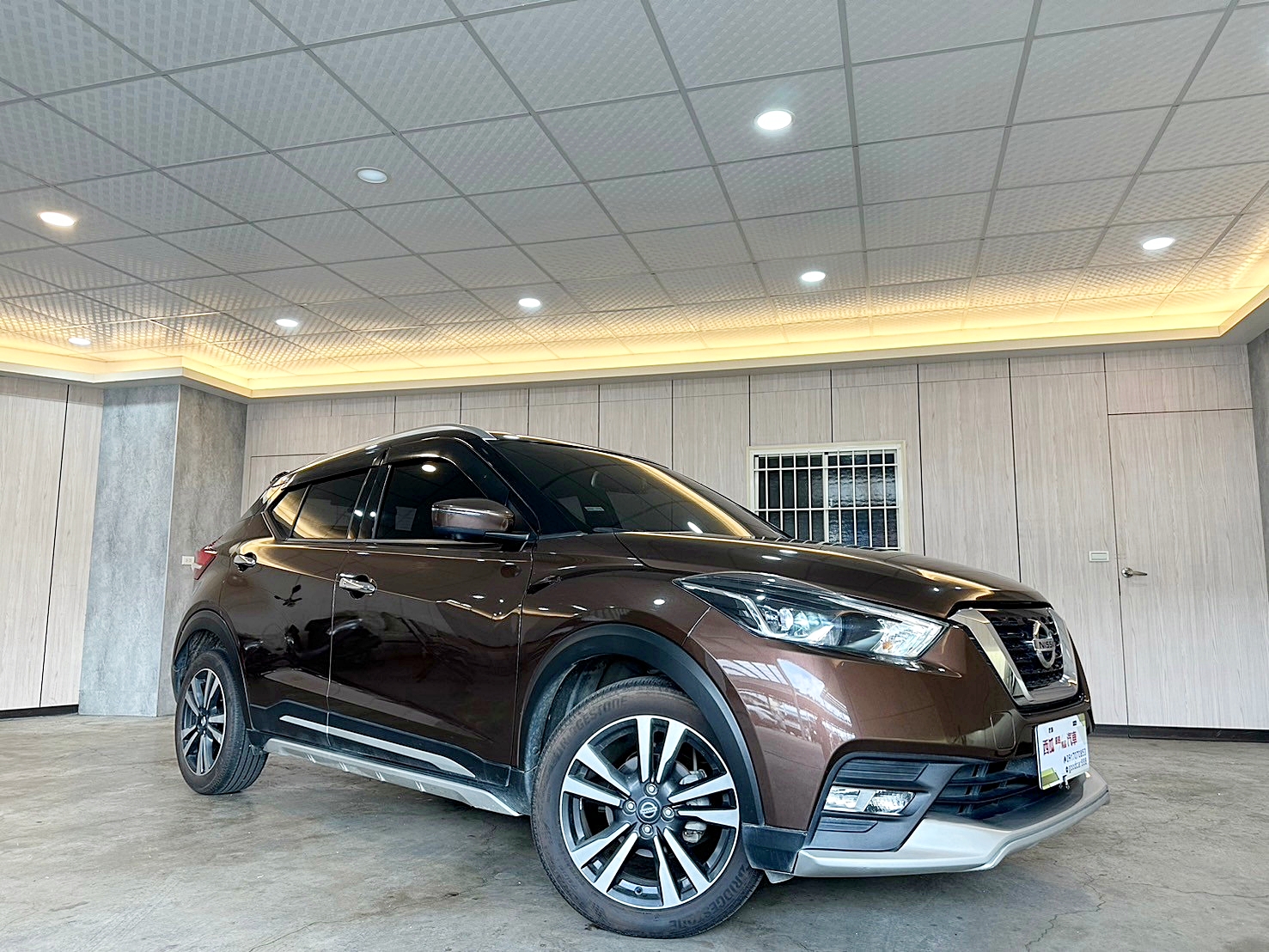 LINE:goodcar888 頂級兩年保固 2019年 Nissan Kicks 1.5智行旗艦版 CVT無段變速 自然進氣 僅跑八萬 最高一公升可跑高速 19.46km/ltr  第2張相片