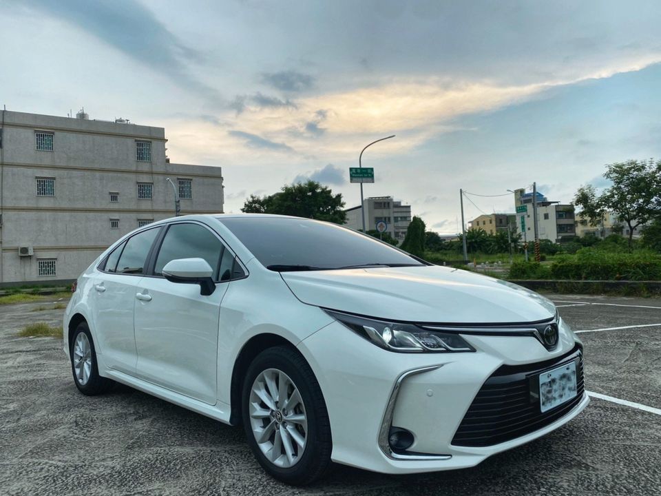 2019 TOYOTA ALITS 汽油頂級尊爵影音款/0906008708小晨  第1張相片