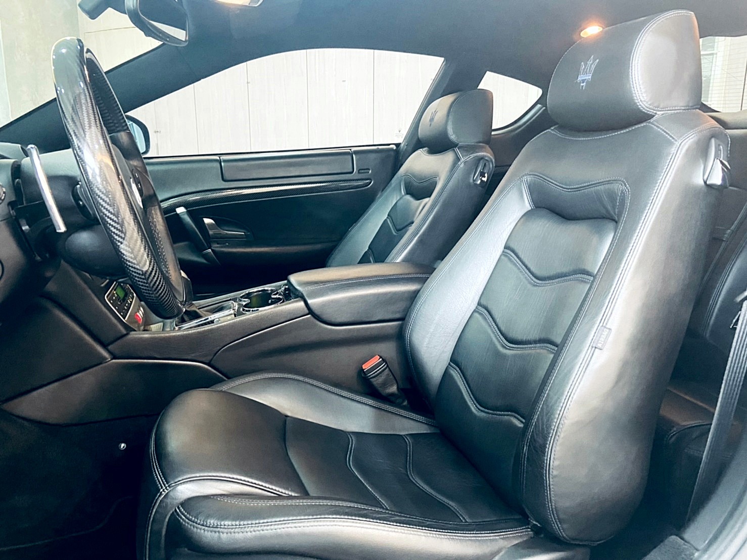 LINE:goodcar888 實車實價 認證好 看車喜歡再優惠新車價750萬僅跑四萬 440匹馬力 急速破三百 可全額貸  第4張相片