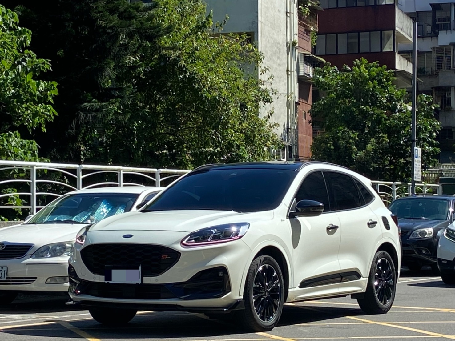 2020年Kuga 2.0 ST-Line  Awd 原廠保固至2023 電話 0909068733 同line  第1張相片