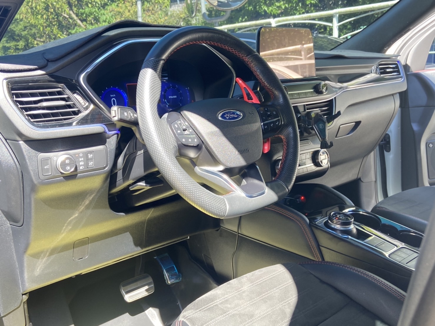 2020年Kuga 2.0 ST-Line  Awd 原廠保固至2023 電話 0909068733 同line  第2張相片