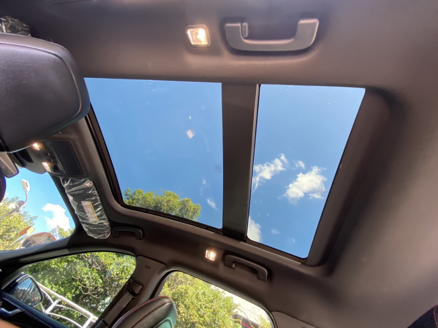2020年Kuga 2.0 ST-Line  Awd 原廠保固至2023 電話 0909068733 同line  第14張相片