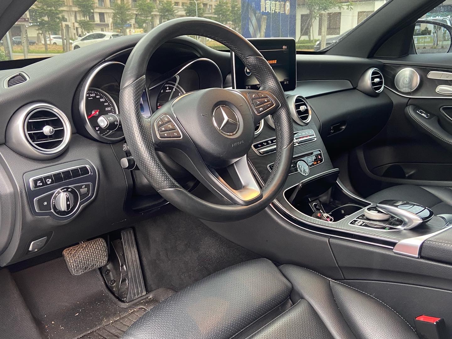 2016年C300 4傳 正AMG  全車包膜 ：白變粉 電話 0909068733 同line  第3張相片