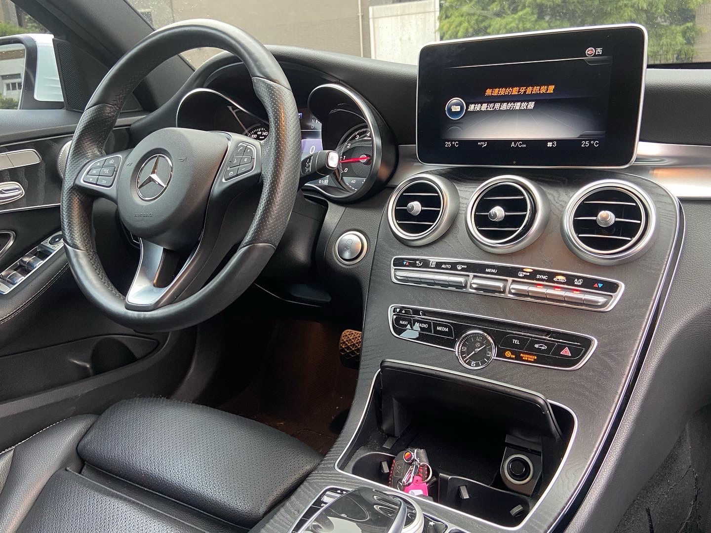 2016年C300 4傳 正AMG  全車包膜 ：白變粉 電話 0909068733 同line  第4張相片