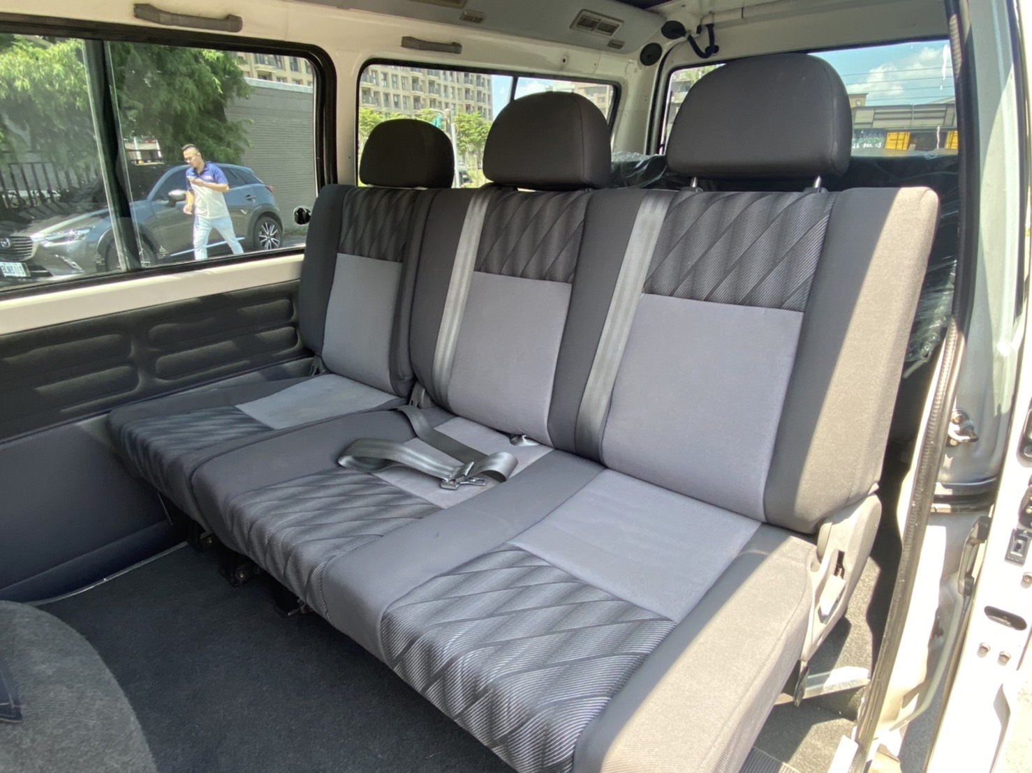 2013年 Delica 2.4 廂 手八座 椅子近全新 電話 0909068733 同line  第4張相片