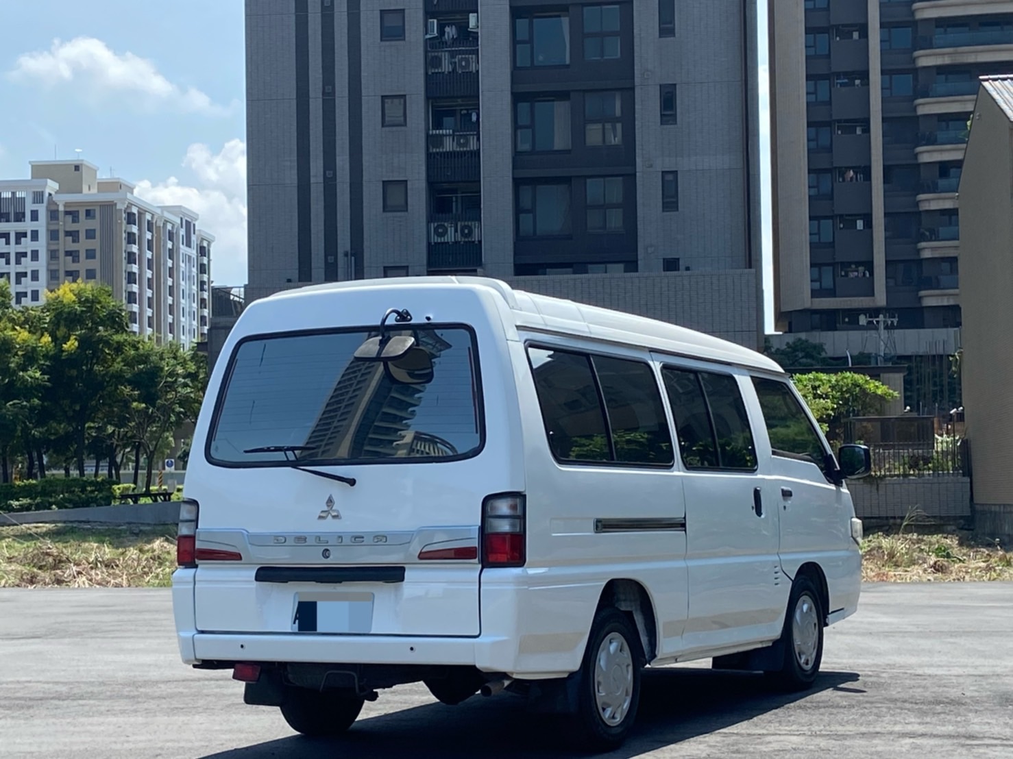 2013年 Delica 2.4 廂 手八座 椅子近全新 電話 0909068733 同line  第5張相片