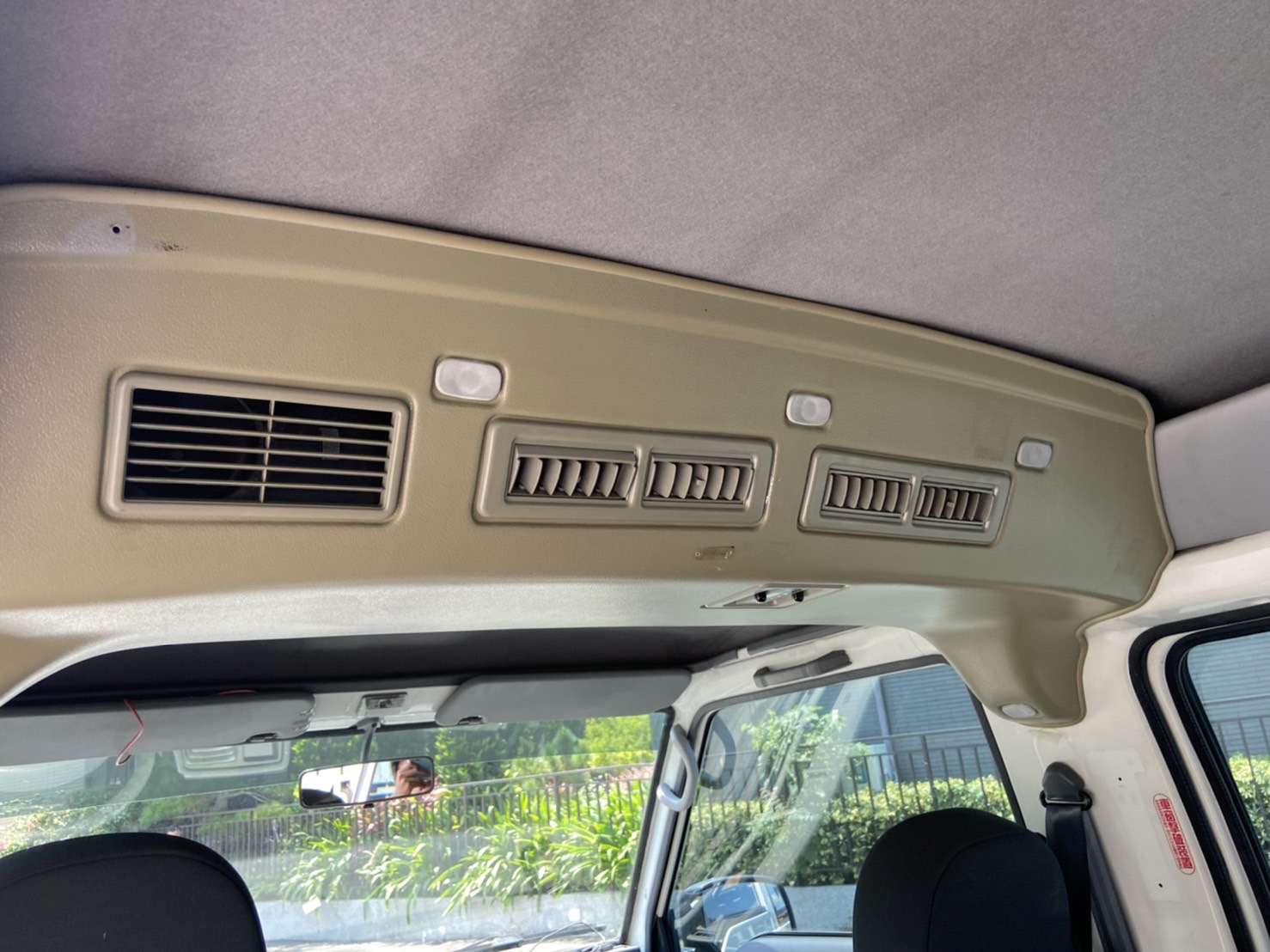 2013年 Delica 2.4 廂 手八座 椅子近全新 電話 0909068733 同line  第6張相片
