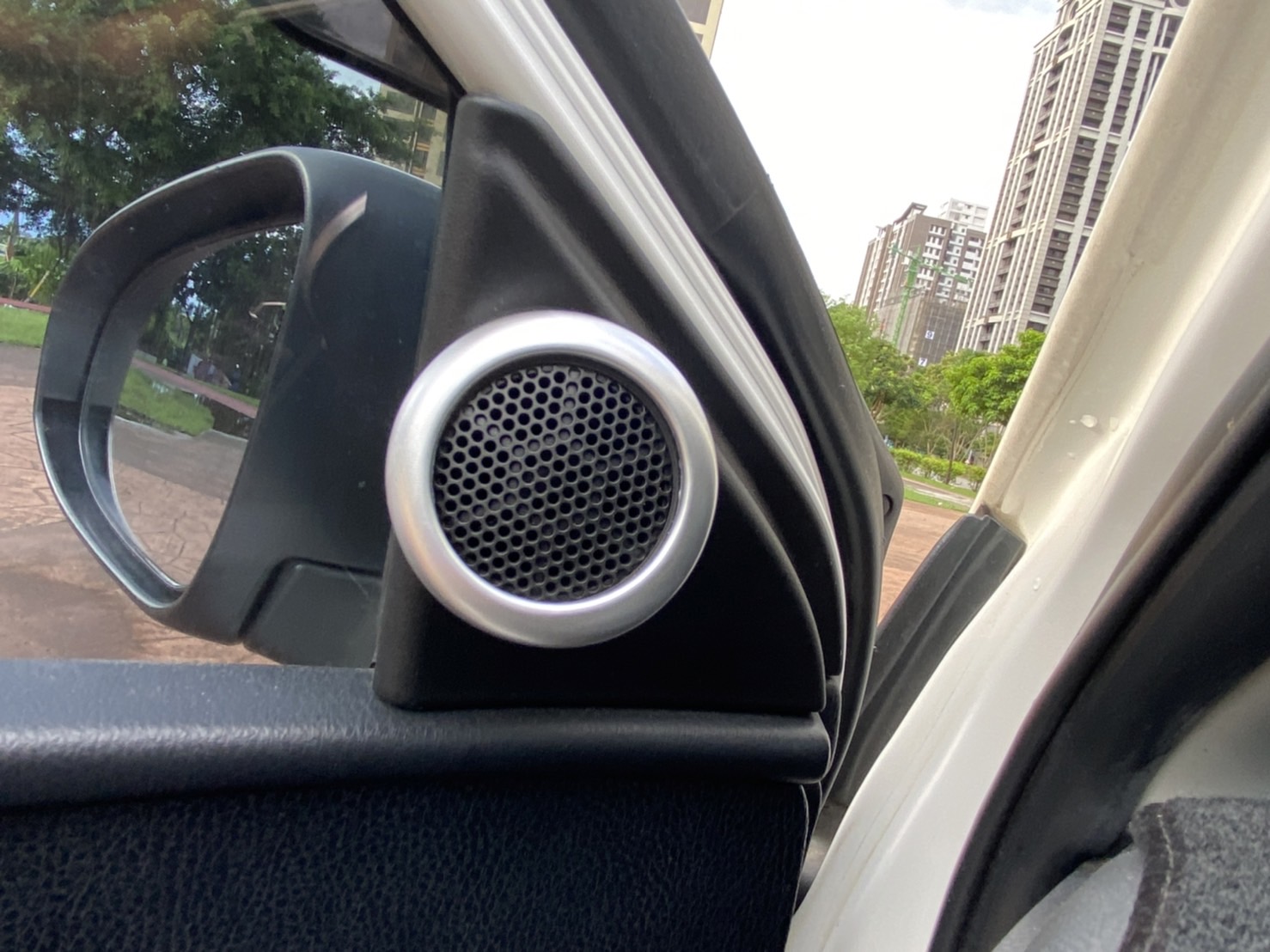臉書搜尋 夢想程真車庫 全額貸回家 電話0909068733 同LINE 阿程  第6張相片
