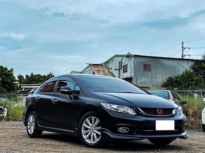 2014 Honda k14 1.8 漂亮車可遇不可求  秒殺車 電話 0909068733 同line  第3張相片