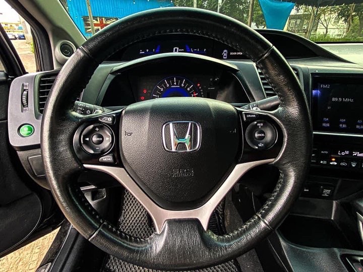 2014 Honda k14 1.8 漂亮車可遇不可求  秒殺車 電話 0909068733 同line  第6張相片