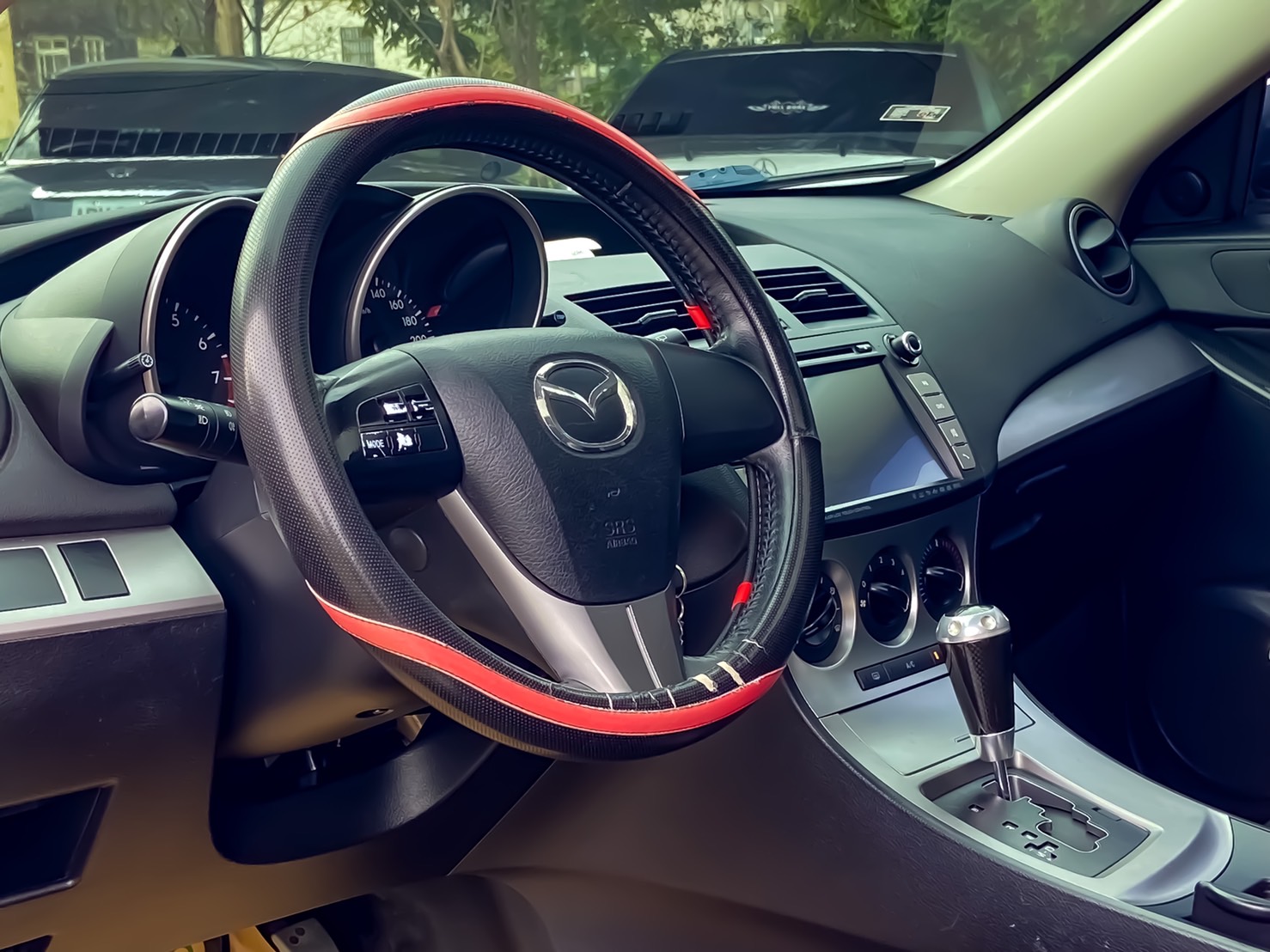 這台買回去絕對超值啦  2012年Mazda3 2.0五門    電話 0909068733 同line  第9張相片