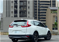 用這台車守護你的全家人 2018 CRV 1.5T  電話 0909068733 同line  第12張縮圖