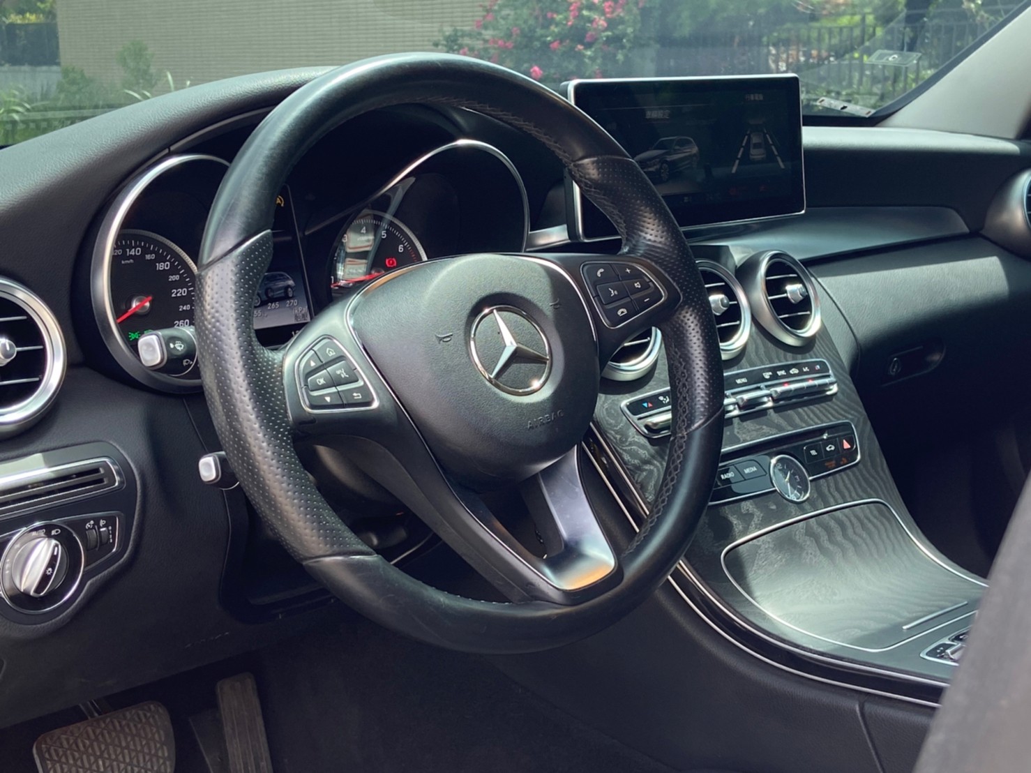 2015 C250 S205 旅行車就這台 電話 0909068733 同line  第2張相片