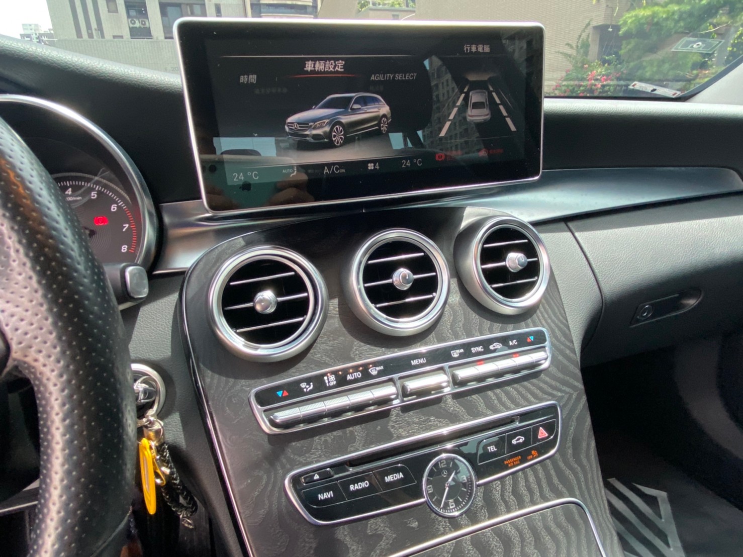 2015 C250 S205 旅行車就這台 電話 0909068733 同line  第6張相片