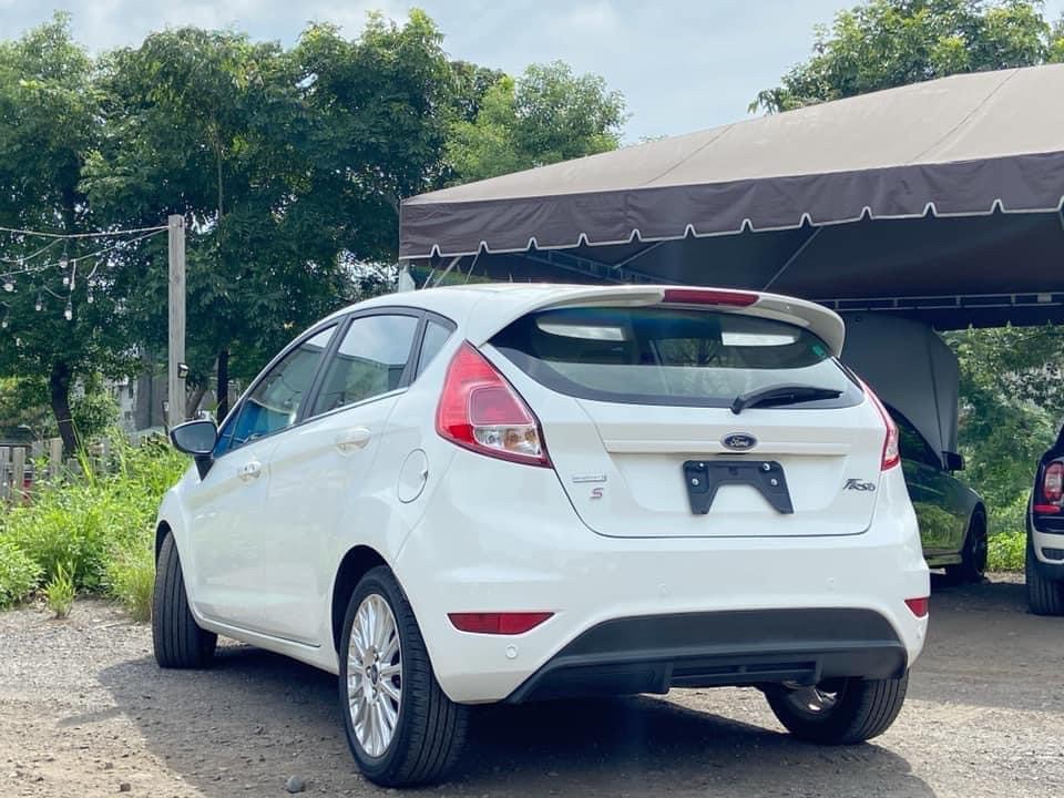2015 Fiesta 1.0 白 電話 0909068733 同line  第5張相片