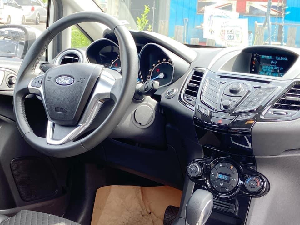 2015 Fiesta 1.0 白 電話 0909068733 同line  第7張相片
