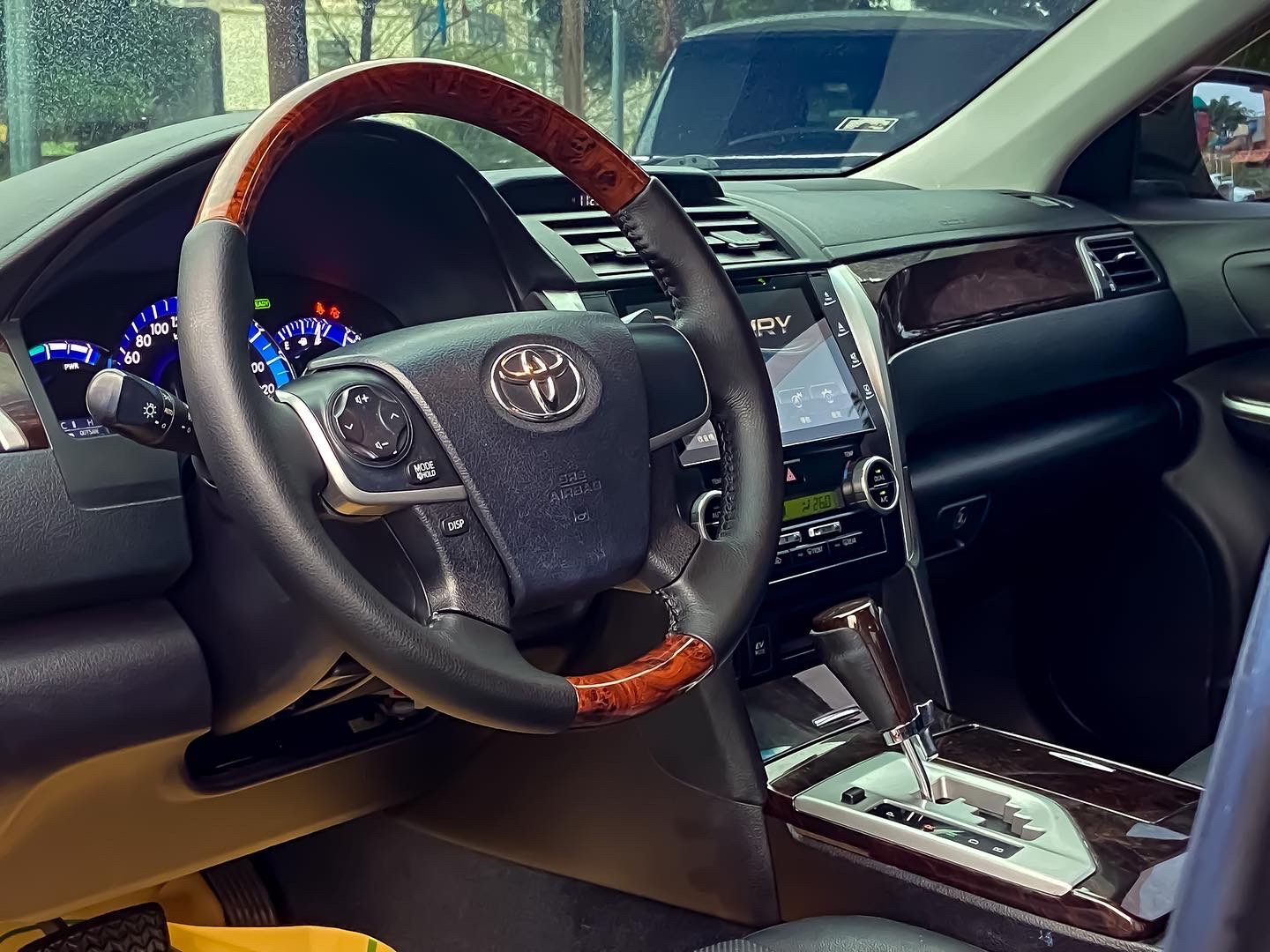 2013 Camry 油電版本 電話 0909068733 同line  第4張相片