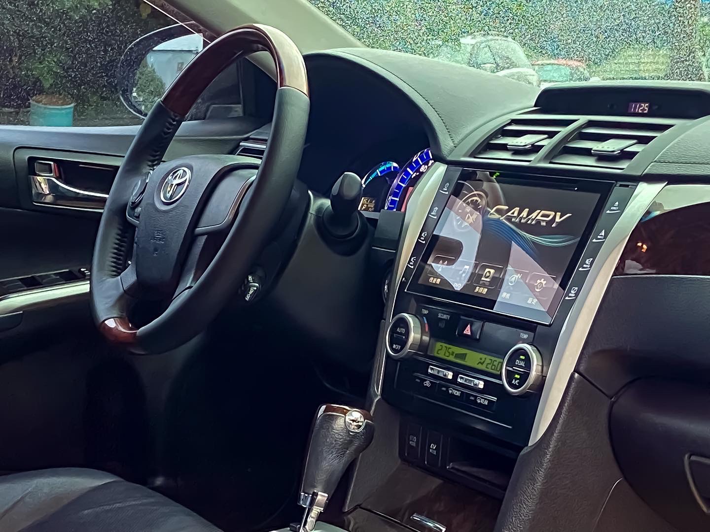 2013 Camry 油電版本 電話 0909068733 同line  第5張相片