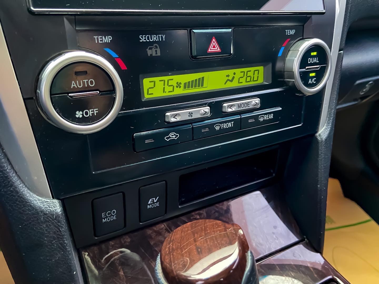 2013 Camry 油電版本 電話 0909068733 同line  第10張相片