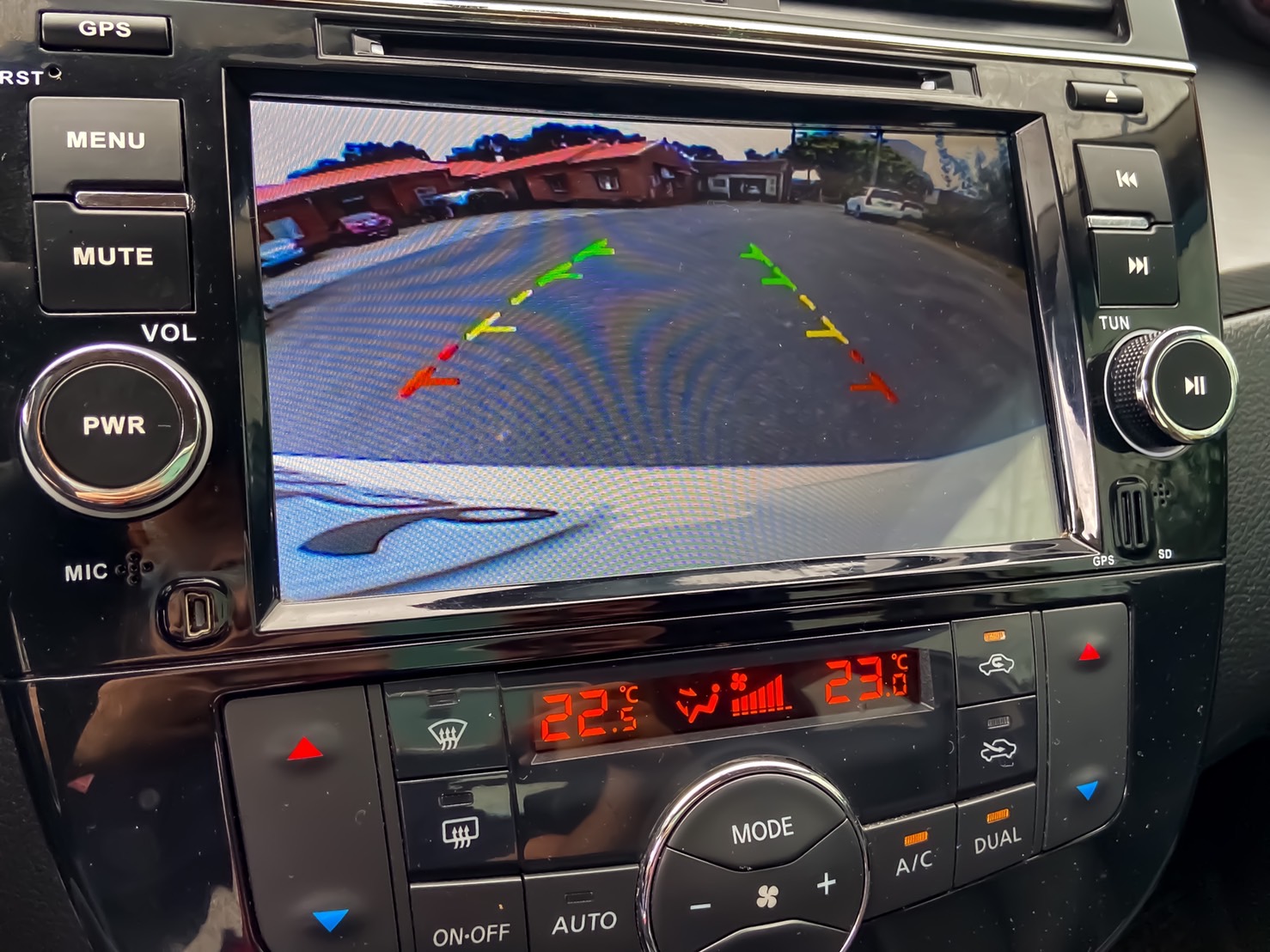 2016 Tiida 1.6 電話 0909068733 同line  第10張相片
