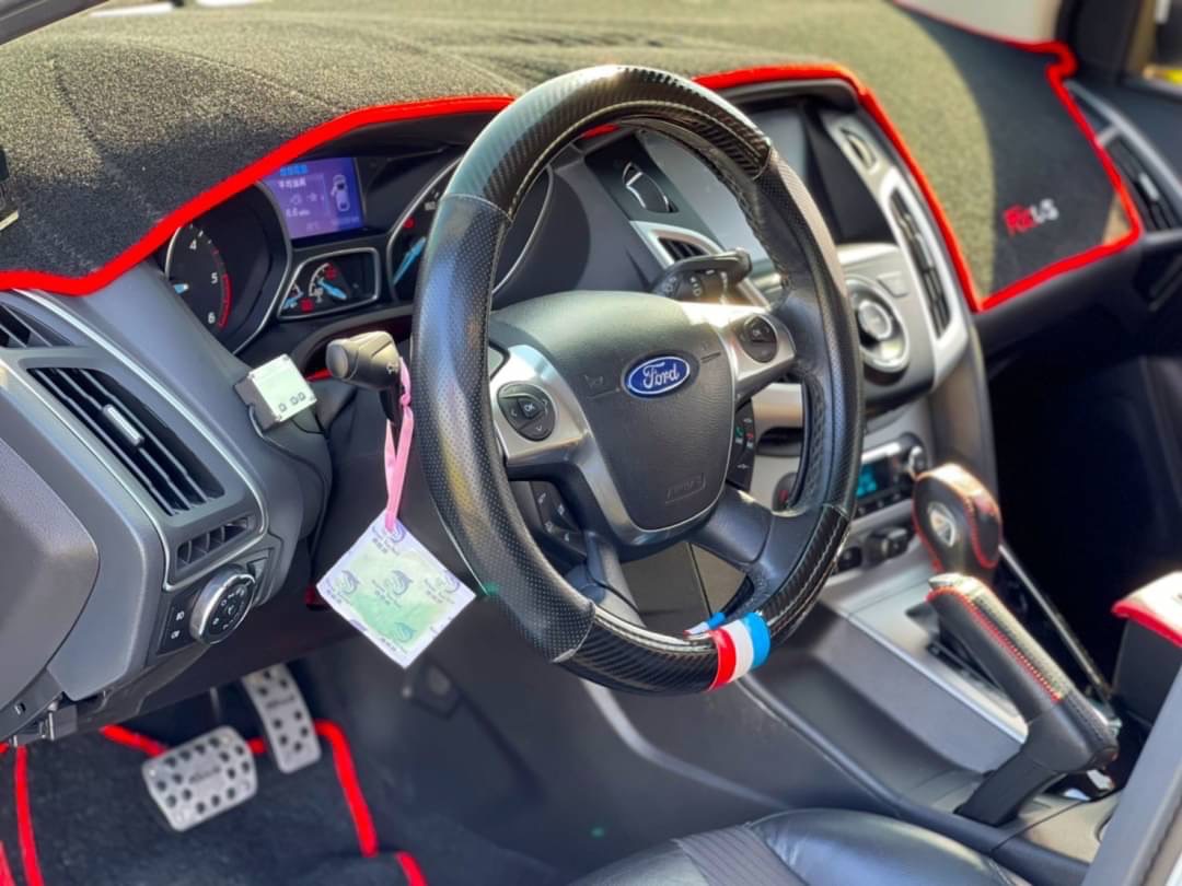 2013 FOCUS 柴油 2.0 電話0909068733同LINE  第2張相片