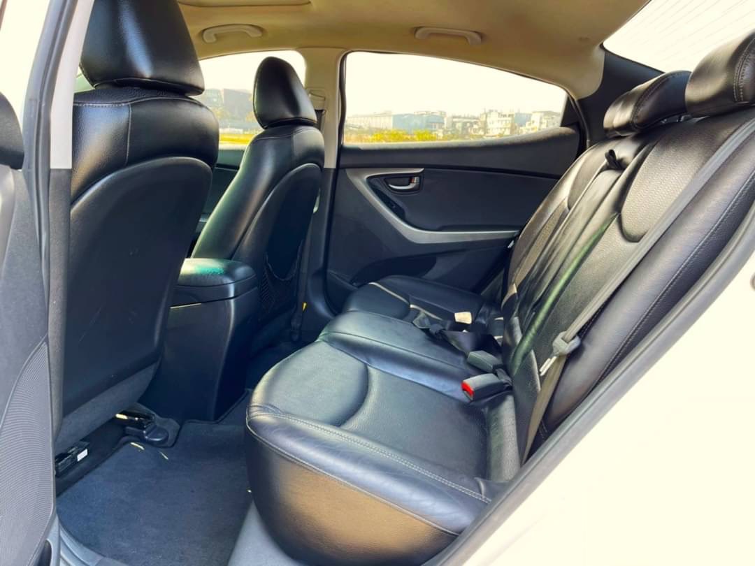 2012 Elantra 1.8 電話0909068733同LINE  第3張相片