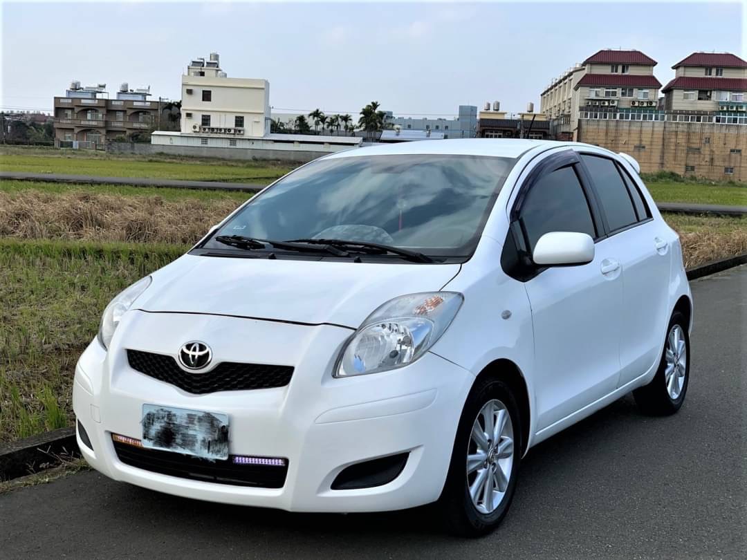 2011 Yaris G版 電話0909068733同Line   第1張相片