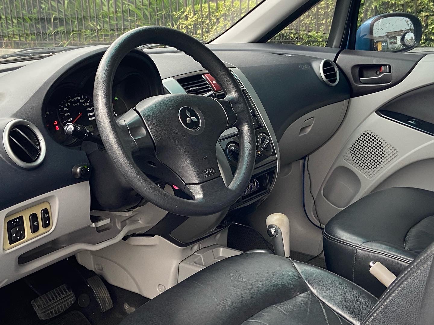 2010 Colt Plus 代步首選 電話0909068733同LINE  第3張相片