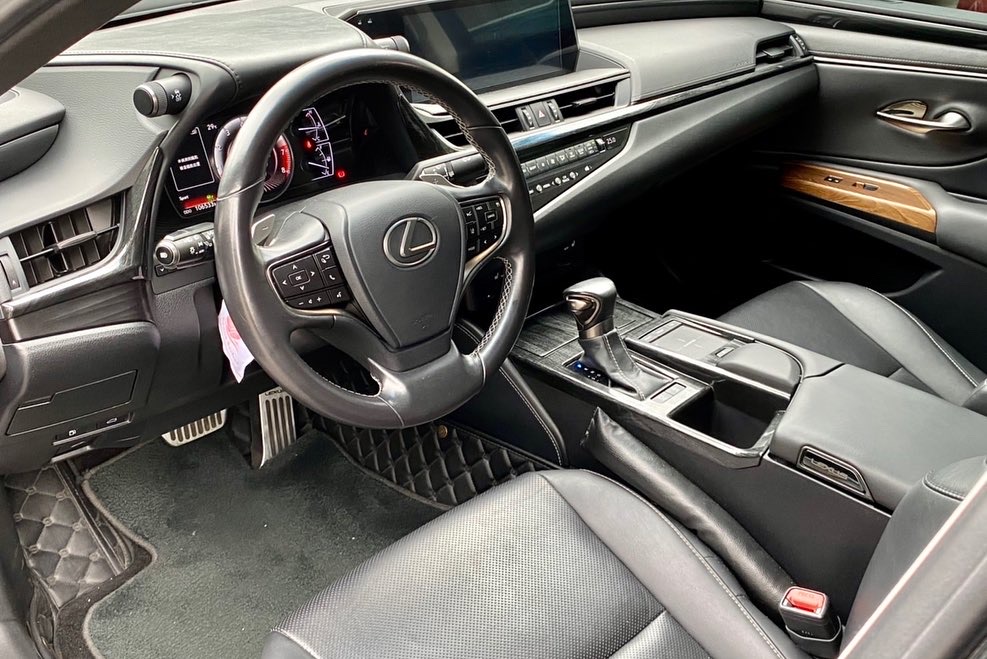 2019 Lexus Es200 電話0909068733同LINE  第4張相片