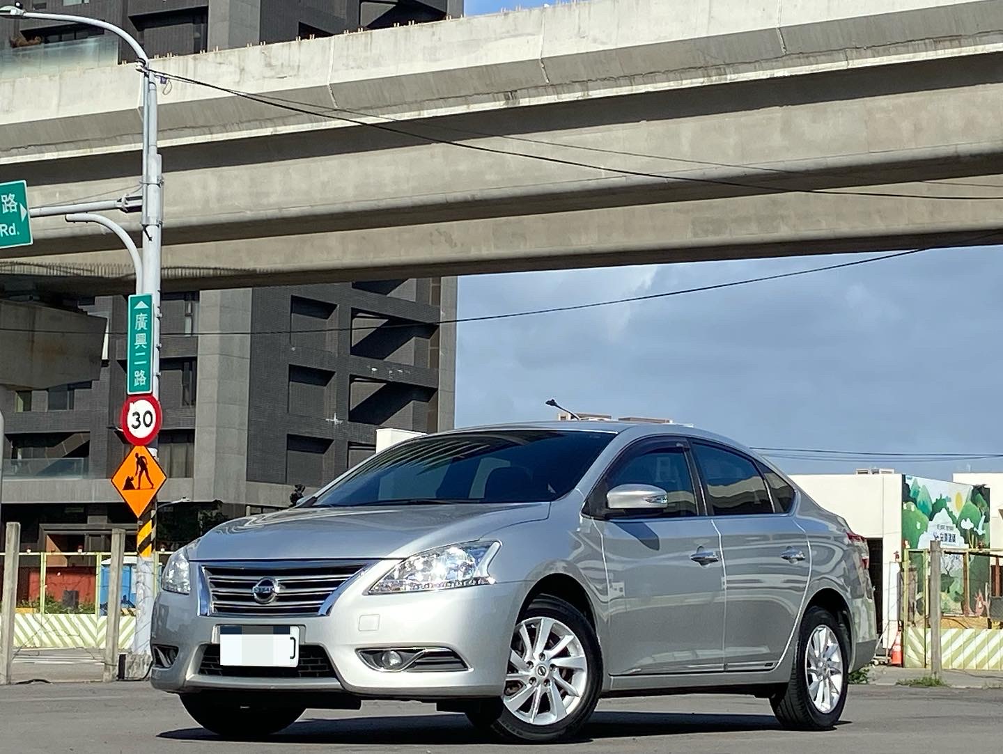 2013 Sentra 電話0909068733 同LINE 阿程  第1張相片
