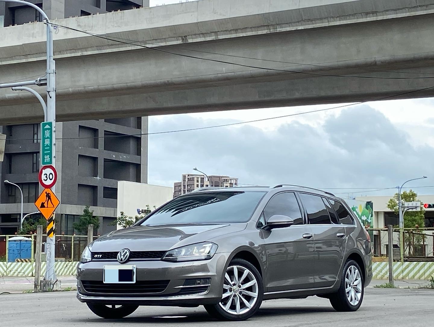 2015 Golf 旅行車 電話0909068733同LINE  第1張相片