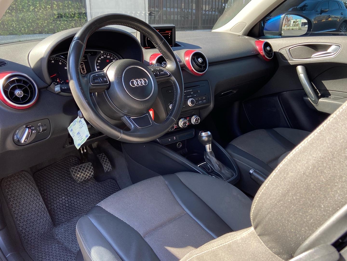 2011 Audi 電話0909068733 同LINE 阿程  第2張相片