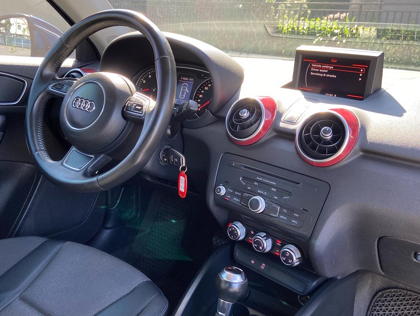 2011 Audi 電話0909068733 同LINE 阿程  第3張相片