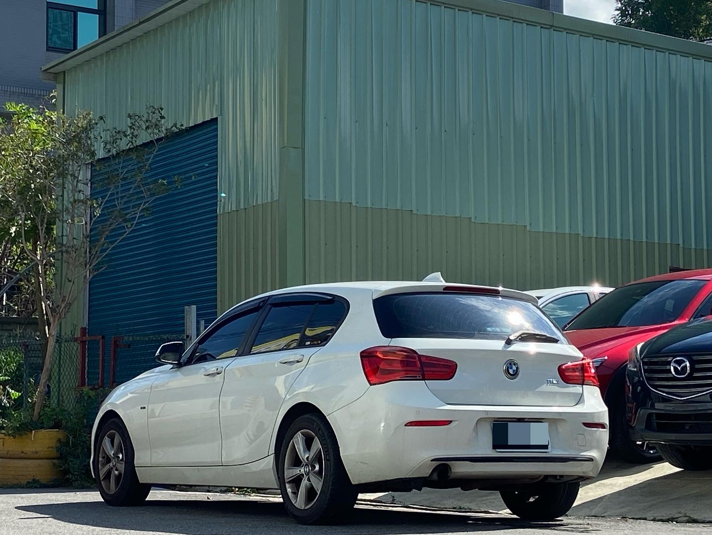 2015 BMW 118I 市場最低價 電話0909068733同LINE  第2張相片
