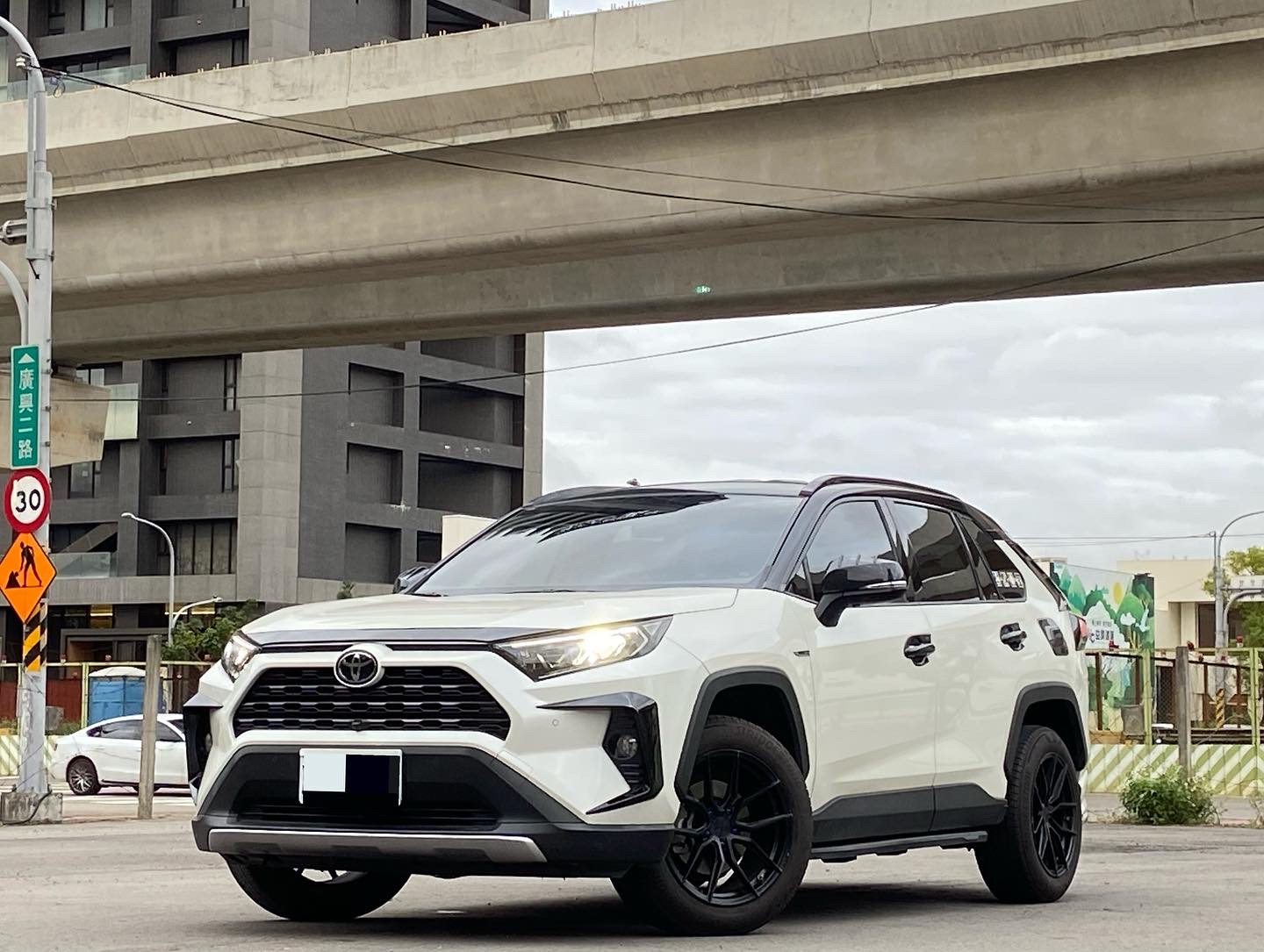 2020 Rav4 2.0 電話0909068733 同LINE 阿程  第1張相片