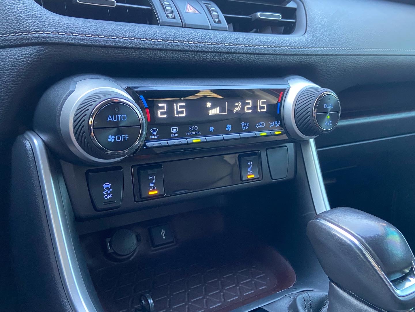 2019 Rav4 2.0 電話0909068733 同LINE 阿程  第9張相片
