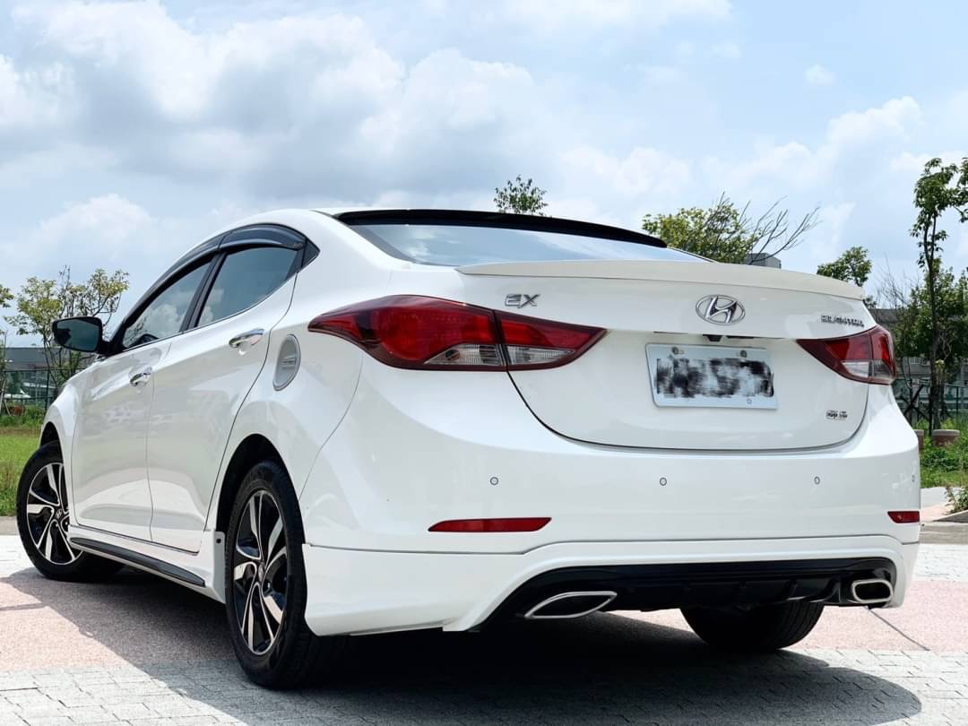 2015 Elantra EX 電話0909068733 同LINE 阿程  第2張相片